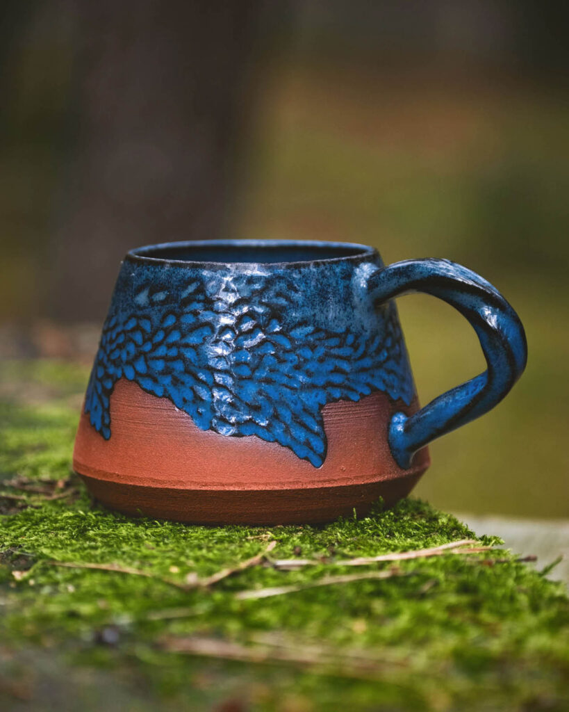 Filiżanka rzeźbiona czerwona glina 150 ml